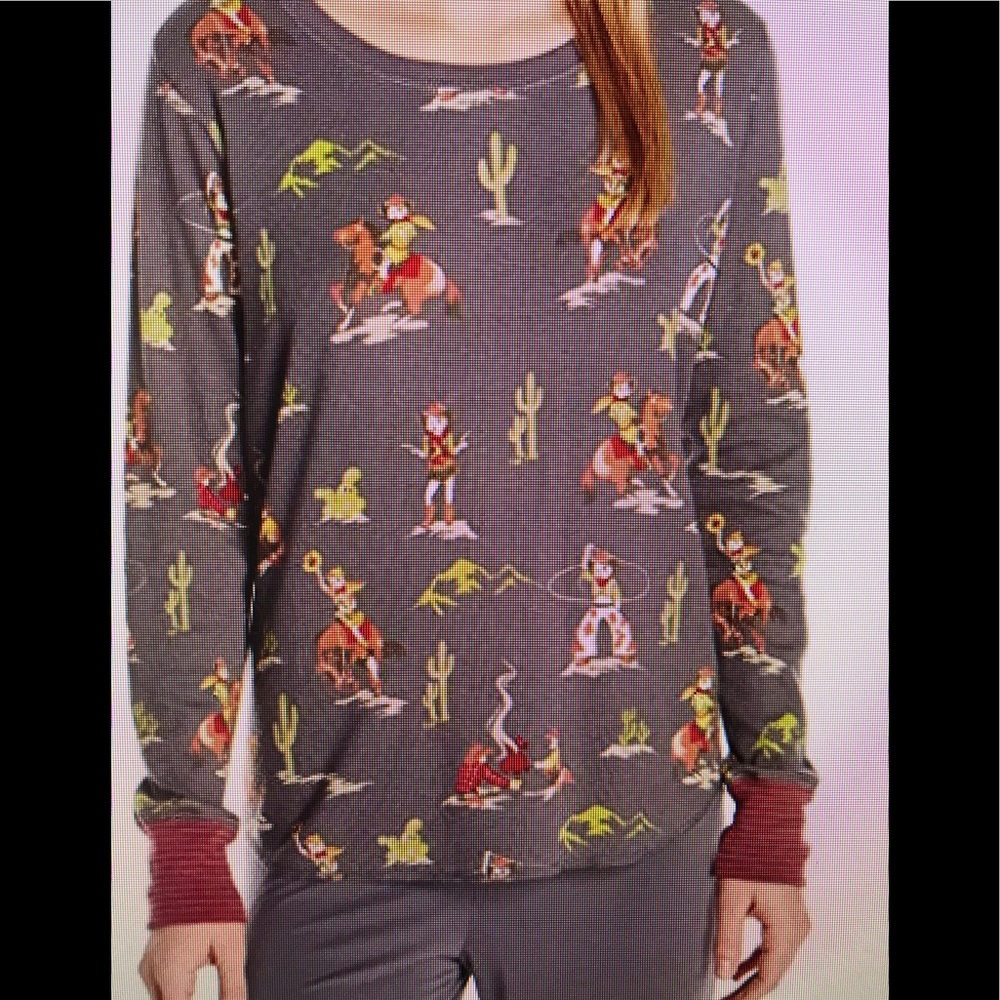 IN SEARCH OF🤞🏽 PJ Salvage “Western Lily” Pajama Top. ISO! 🚩